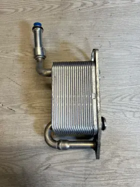 1406695 Bmw 00-03 E39 M5 Oil Cooler Heat Exchanger Oem