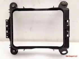 17217600698 Bmw 17219452275 2013 335i 328i 435i F30 F32 Engine Oil Cooler Frame