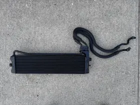 17222282499 Bmw 06-10 E60 E63 E64 M5 M6 S85 5.0l V10 Engine Motor Oil Cooler Oem 376756711
