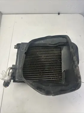 7198000 Bmw 11-13 X5 X6 E71 E70 4.4l N63 Twin Turbo Engine Oil Cooler Radiator Right