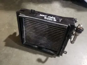 7589518 Bmw 2010 E70 X5m - Right Engine Oil Cooler Radiator Oem