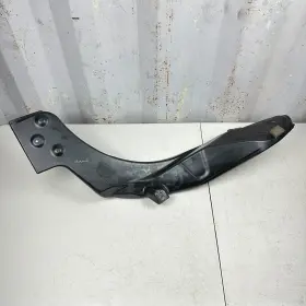 84304364 Chevrolet 14-19 Corvette C6 Rear Right Differential Oil Cooler Baffle Duct Oem