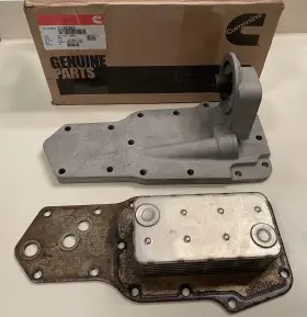 3921558 Cummins 3934303 Dodge Ram Oil Cooler And Housing 98.5-02 Isb 24valve #3934303 #3921558