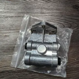 25049 Derale Side-port Filter Mount 3/8 Inch Npt Aluminum Oil Cooler Adapter Used