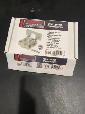 25792 Derale Fluid Control Thermostat 180 Deg F 1/2 Inch Npt Female With Bracket