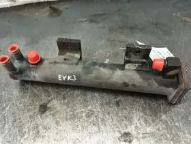 414.kwhc10 Eaton 5586644 Transmission Oil Cooler 10990978