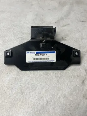 7c3z-7n291-a Ford 2008 F-250 F350 Transmission Oil Cooler Clip For V10 Engines