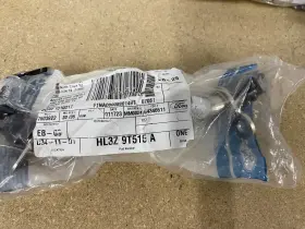 Hl3z-9t515-a Ford Genuine Oil Outlet Tube