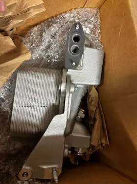 12670865 General Motors 2015-2019 Corvette C7 Z06 Lt4 Dry Sump Engine Oil Cooler Oem Gm