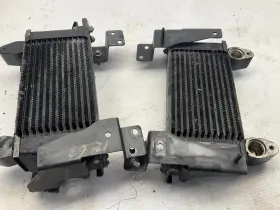 8x23-6c615-ab Jaguar 09 Xf 4.2l At Rwd Supercharged Left Right Engine Oil Cooler T