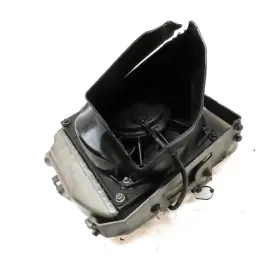 2115052330 Mercedes 07-09 Cls63 E63 W219 Amg 6.3l V8 Engine Oil Cooler Radiator With Fan Duct