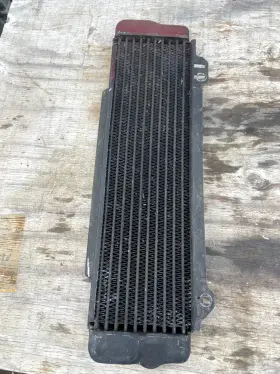 1161801765 Mercedes-benz 1161801365 W116 300sd Engine Oil Cooler Ships Fast