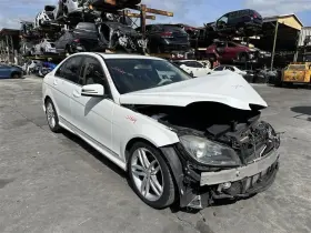 318.mb1e13 Mercedes-benz C250 2013 Engine Oil Cooler 1397054