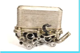 A1331880001 Mercedes-benz C300 2.0l Engine Motor Oil Cooler Oem 2015 - 2017