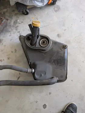 91110700622 Porsche Nice Used Original Genuine 911 3.2 Carrera Oil Tank Reservoir