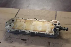 318.rv1n10 Rover 2010 2011 2012 2013 Land Lr4 Motor Engine Oil Cooler