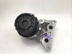 15609-37040 Toyota 2010-2017 Prius Engine Oil Filter With Bracket Oem