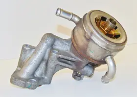1560950110 Toyota 2001-2007 Tundra Sequoia Oil Cooler Filter Housing 2uzfe 4.7 V8