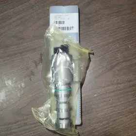 23871486 Volvo 23013323 Genuine Oem Mack Mp7 Mp8 D13 Oil Thermostat Control Valve